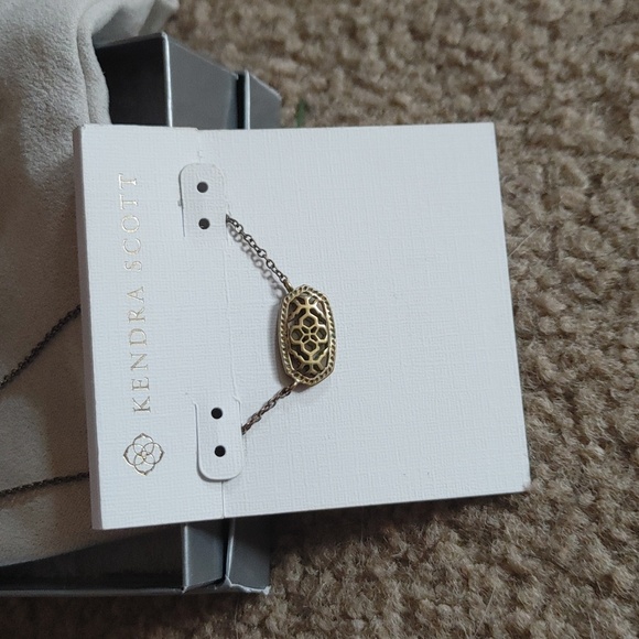 Kendra Scott Elisa Antique Gold Necklace - Picture 1 of 5